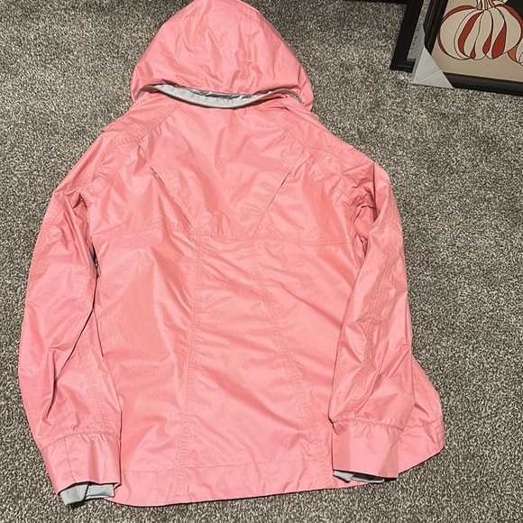 Avalanche Rain Coat - Picture 3 of 5